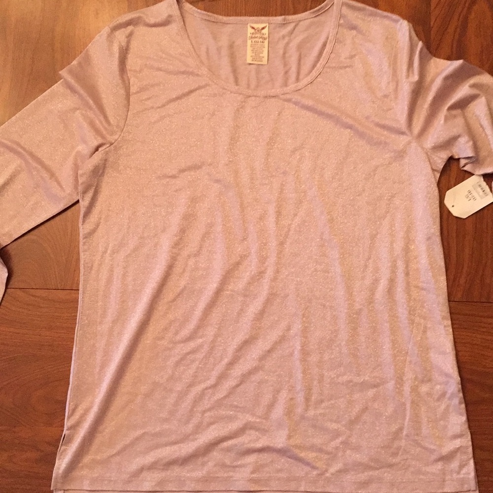 Women’s scoop neck tee
